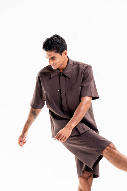 “V” CARPENTER SHIRT IN TAWNY BROWN