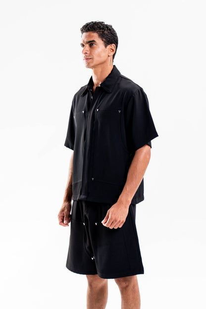 “V” CARPENTER SHIRT IN JET BLACK