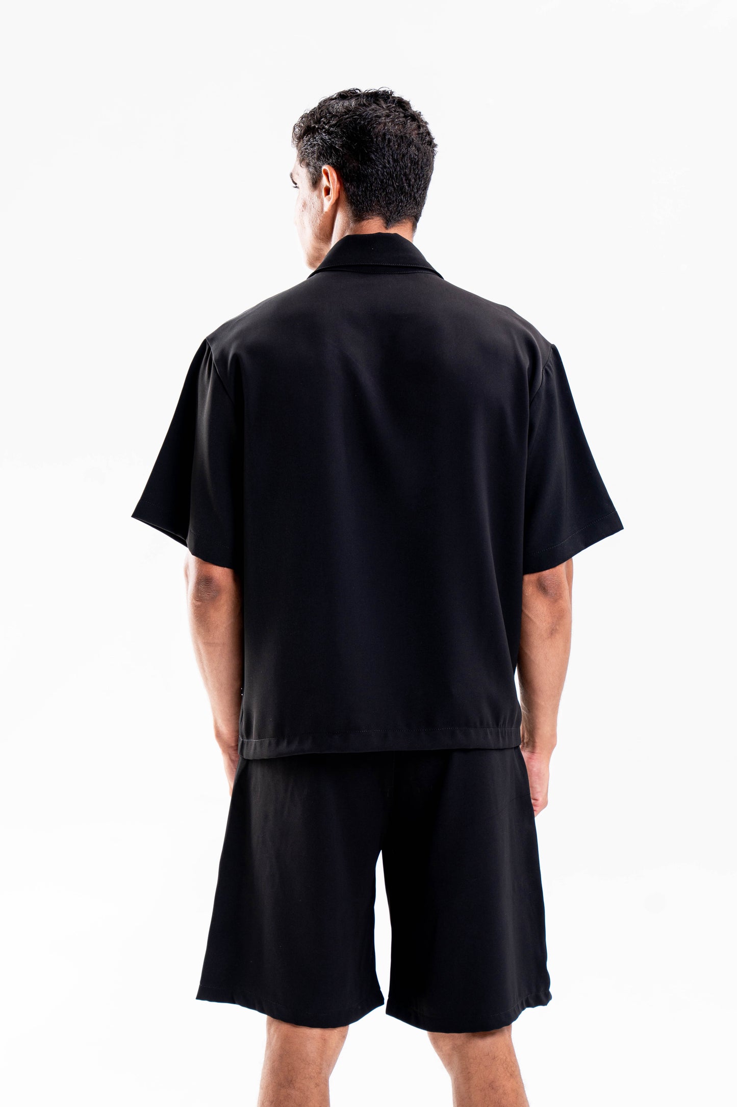 “V” CARPENTER SHIRT IN JET BLACK