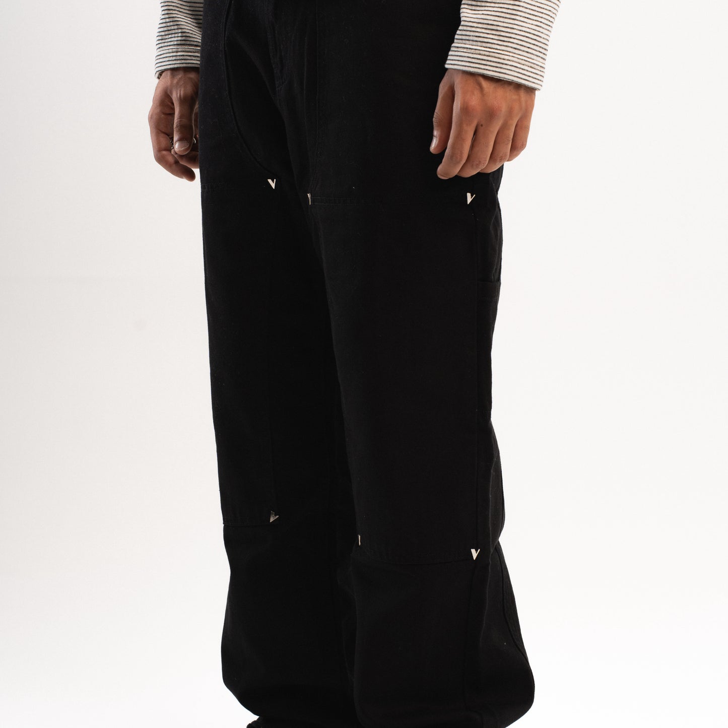 “ V ” CARPENTER PANTS BLACK