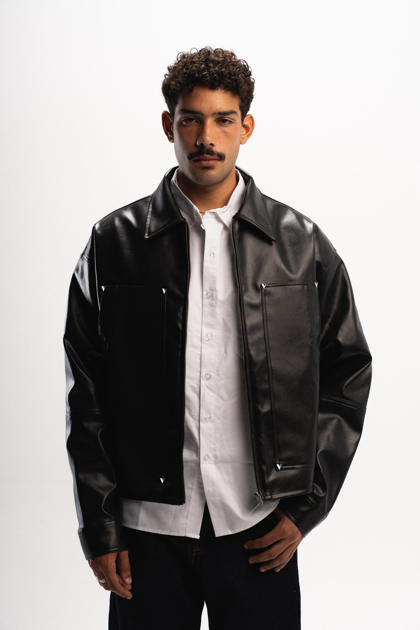“ V “ CARPENTER LEATHER JACKET