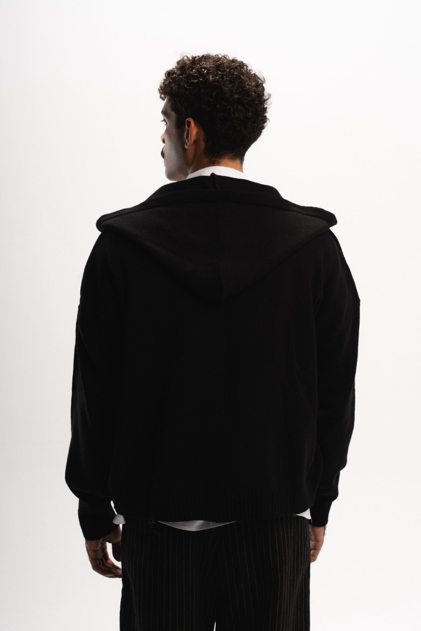 VULAIRE’S KNIT ZIP-UP HOODIE JET BLACK