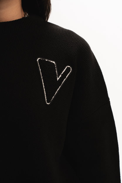 “V” KNIT SWEATER BLACK